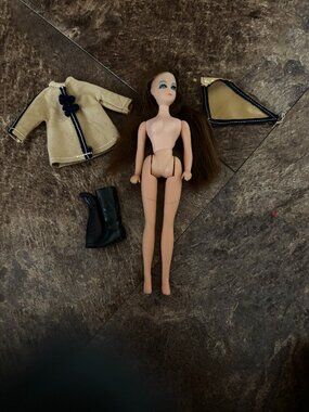 Topper Dawn Longlocks doll wearing Singing in the Rain